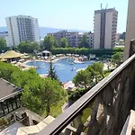 Reina Barcelo Apartament Słoneczny Brzeg
