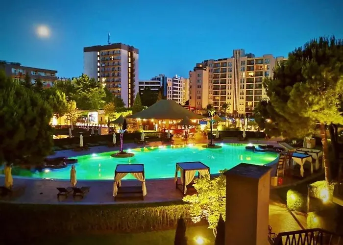 Reina Barcelo Apartman *