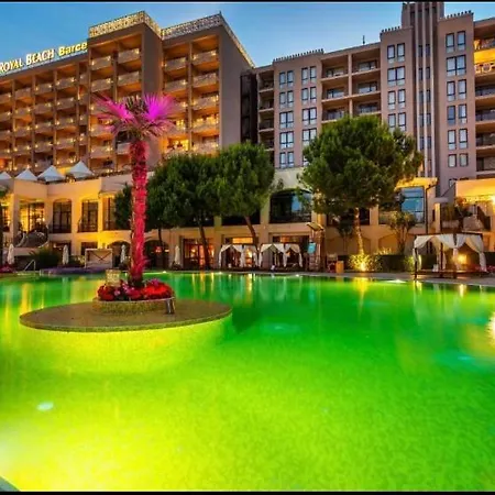 Reina Barcelo Apartment