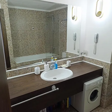 Reina Barcelo Apartament *